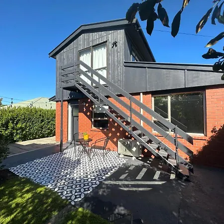 Beckenham Studio On Tree Lined Street